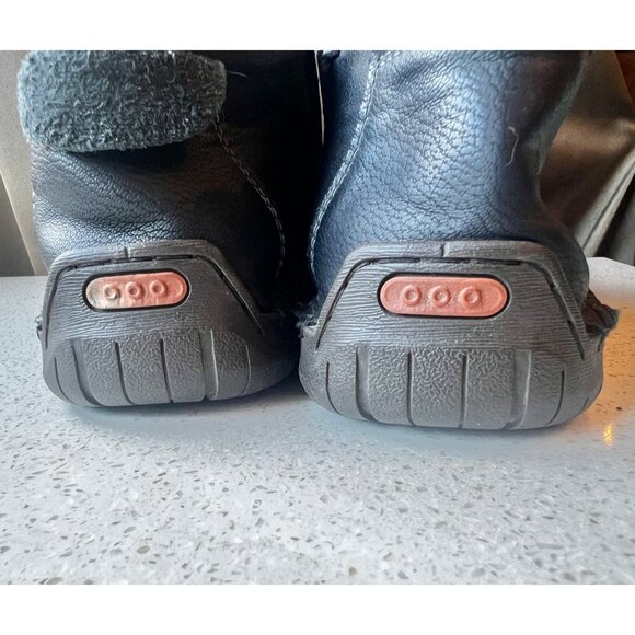 Mens Caoutchoug Size 10 EU 43 Black Leather Casual Shoes Faux Fur Lining & Side - Picture 8 of 9